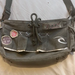 Y2k grön väska  - Skriv för mått!!💖