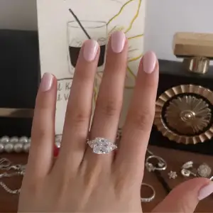 Säljer denna otroligt fina ring 🤍