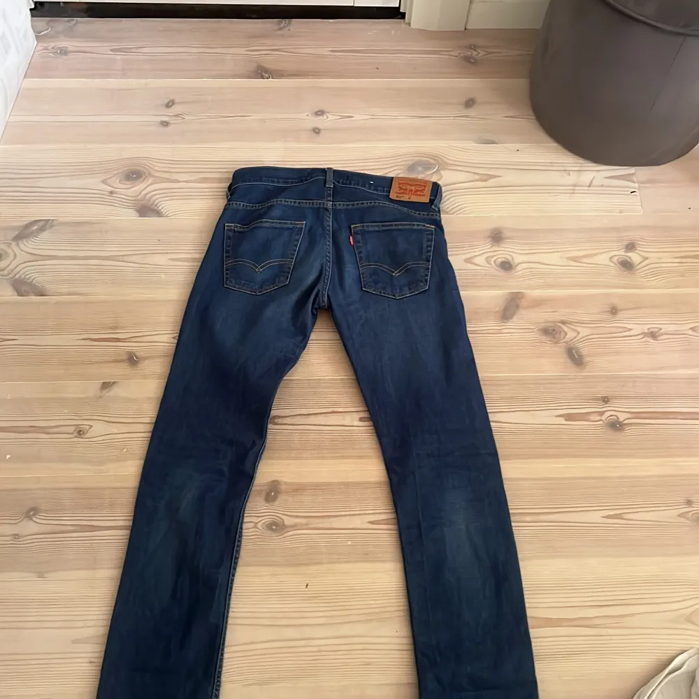 Jätte snygga jeans från Levis! Använda ungefär 3 gånger, så i bra skick🥰. Jeans & Byxor.