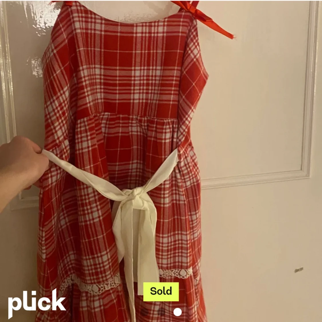 Röd gullig klänning! - 91