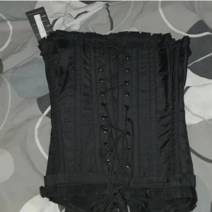 Corset - Gothic corset gätte fin och blev aldrig andvänd