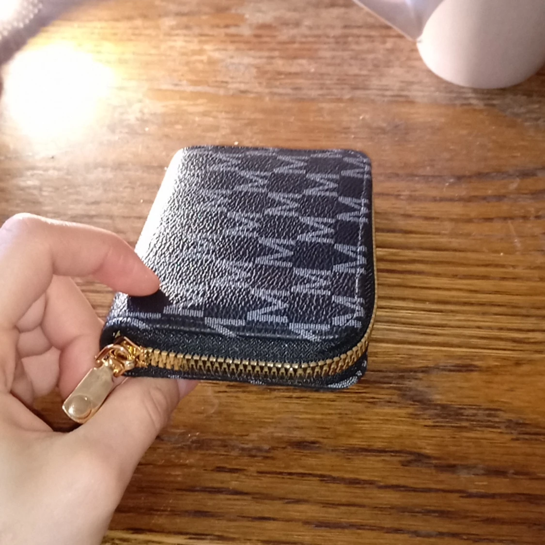 De är en kort plombok och den är hellt ny - 90