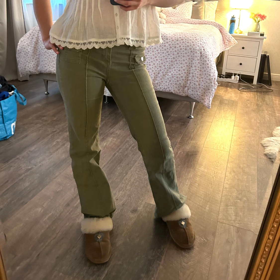 Gröna HM jeans  - 91