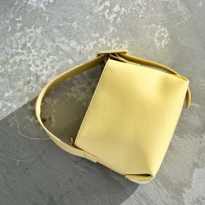 Gul väska  - Använd en gång! 🫶🏼