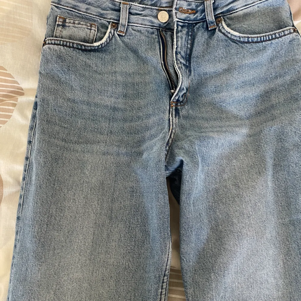 Helt nya aldrig använda kan bytas mot något . Jeans & Byxor.