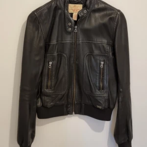 Skinnjacka  - Vintage Levi's skinnjacka 