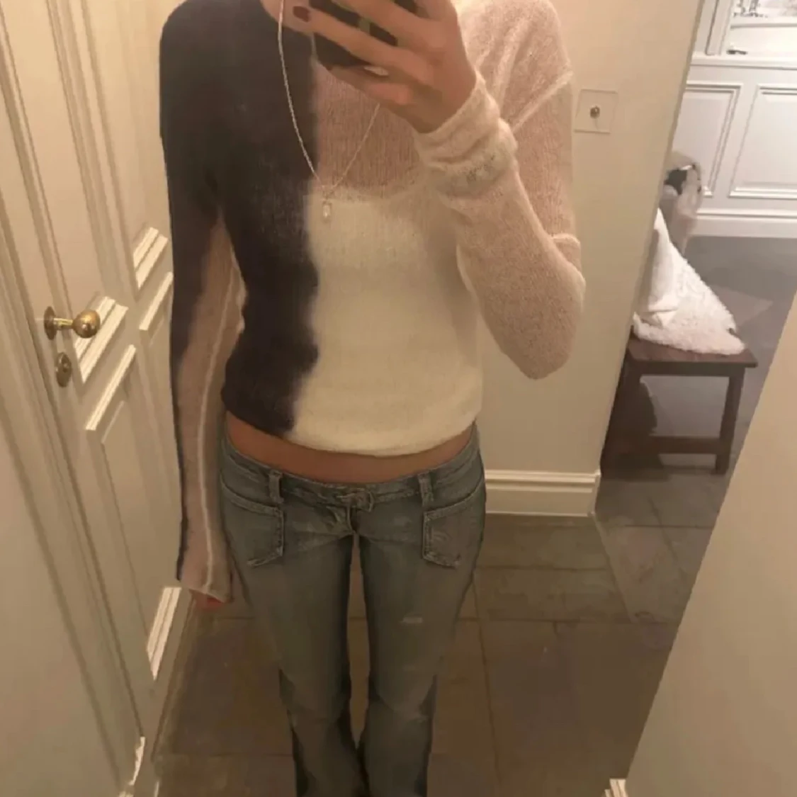 Weekday tröja  - 90