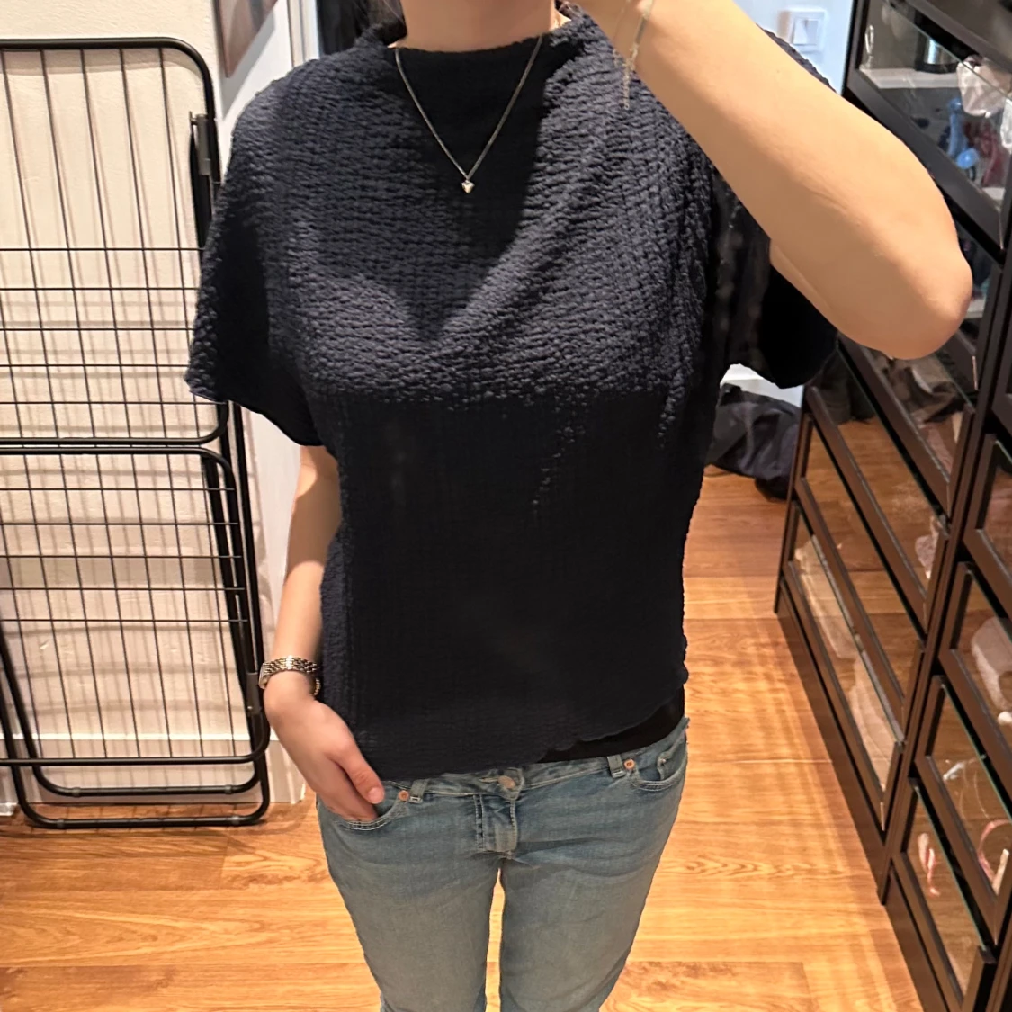 Mörkblå tröja  - 91