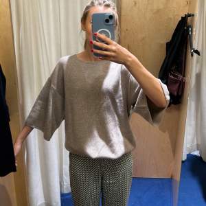 Stickad tröja från Malene Birger i storlek xs  Nypris 4000kr  