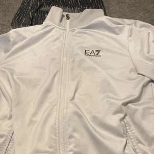 Ea7 zip - Bra skick ren äkta 