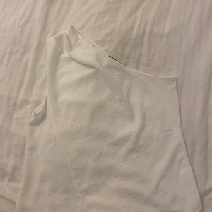 Zara blouse - Zara blouse, bought in Colombia never used