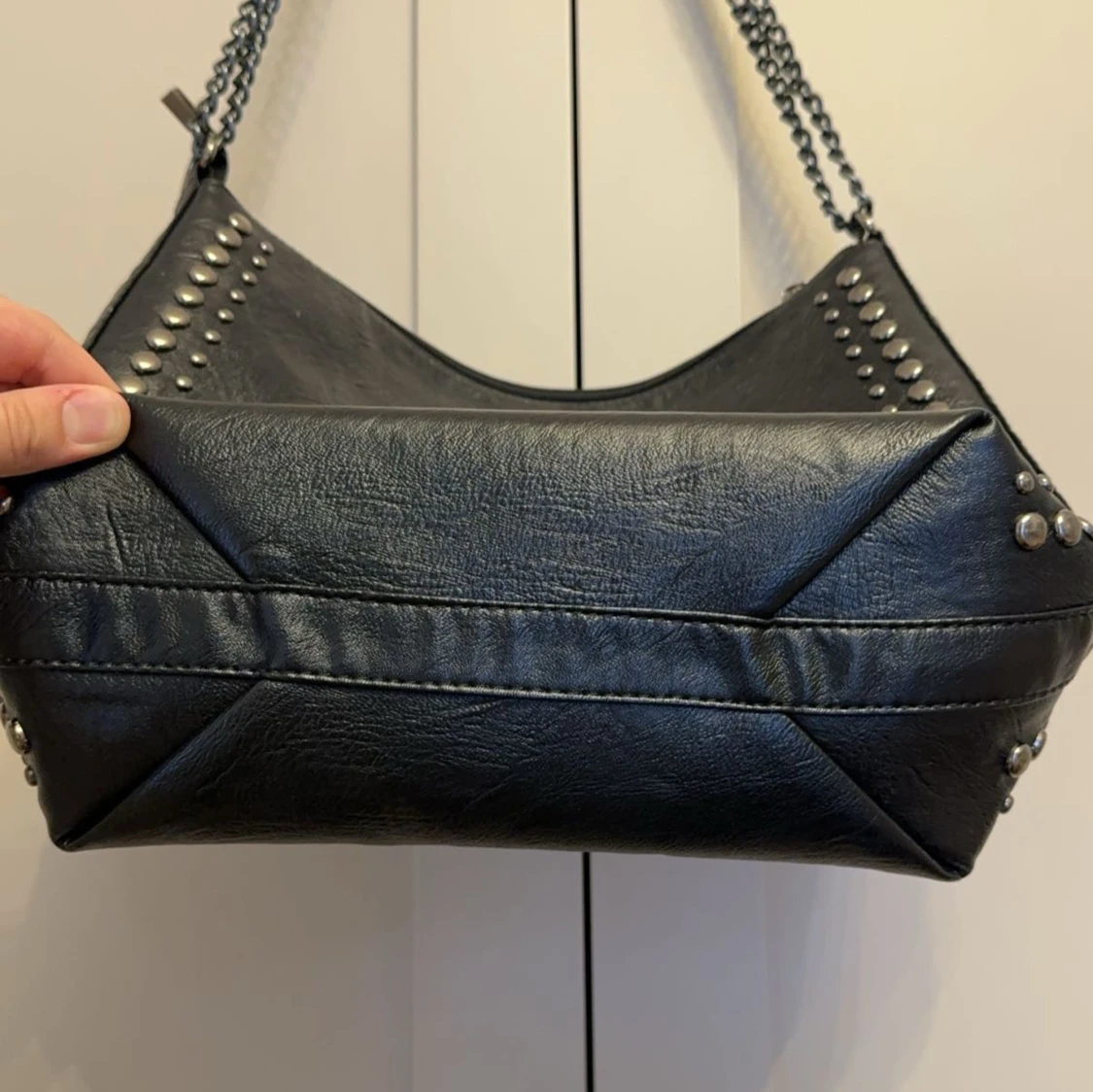 Svart axelväska - 90