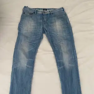 Armani jeans Waist-31 , length-32 Använda fåtal gånger Möts i Malmö  