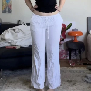 Linnebyxor - Linnebyxor från H&M då dom inte passade mej, hör av er vid frågor