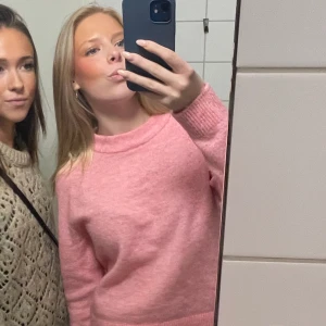 Rosa vila tröja  - Rosa tröja från vila som knappt är använd säljer då den ej kommer till användning längre 