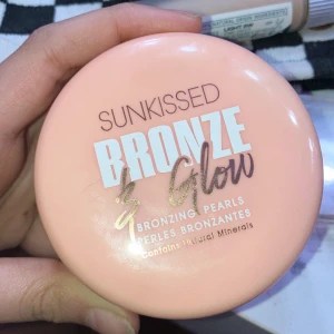 Sunkissed bronzer - Bra kondition oanvänd VÄLDIGT bra jag har två