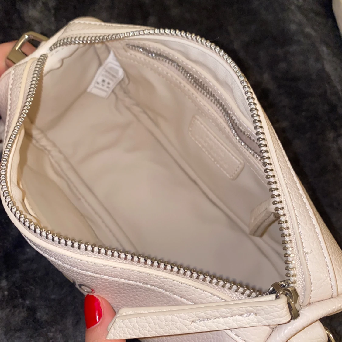 Valentino Väska - 91