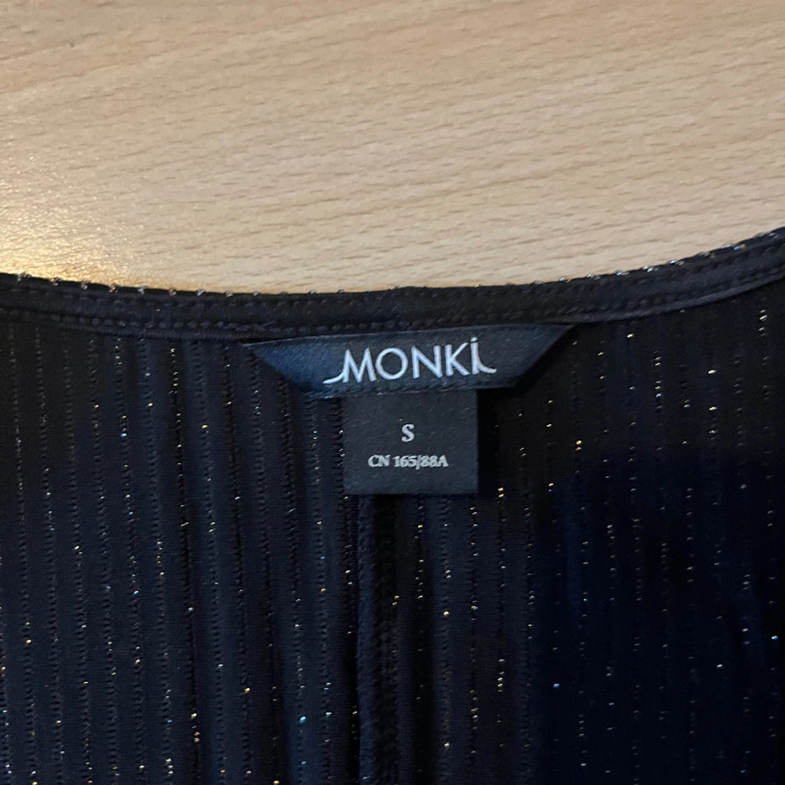 Glittrig klänning  - 90