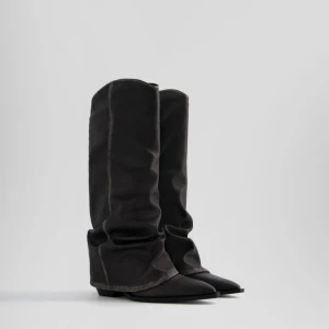 Bershka cowboyboots - Cowboy boots från Bershka!🖤🖤
