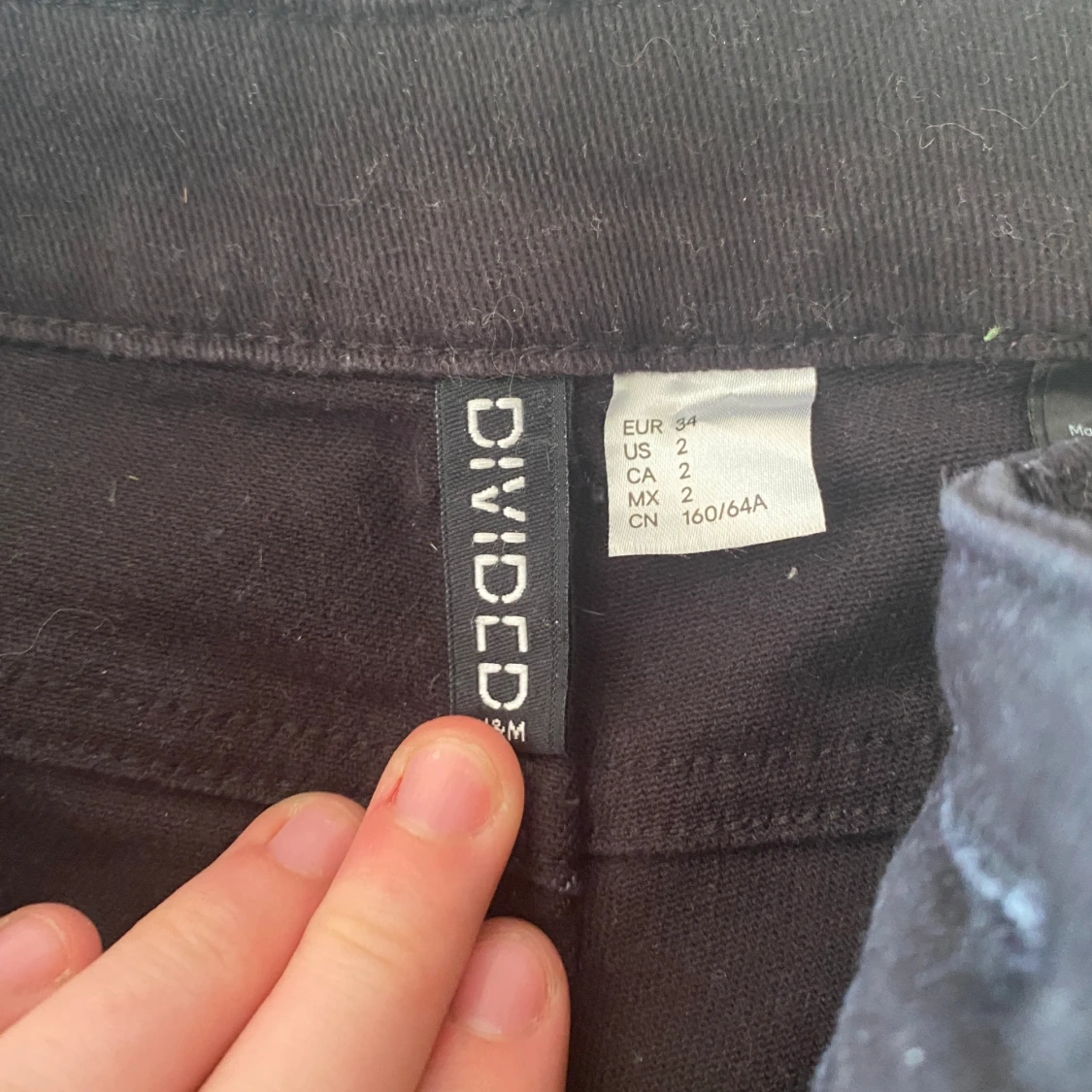 Svarta jeans från H&M - 91