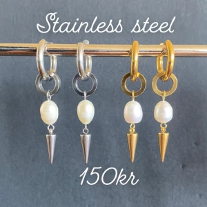 Örhängen  - Frakt 18kr ❤️