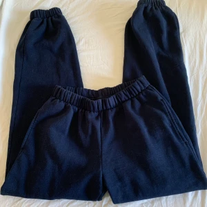 Mjukisbyxor - Jättesköna och tjocka mjukisbyxor, knappt använda💕