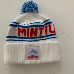 MINTTU MÖSSA - Helt nyskick, skriv priv för mer information 