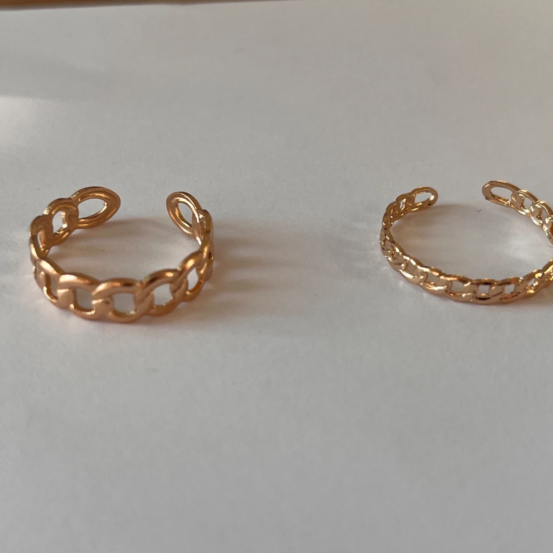 Ringar i guldimitation  - 90