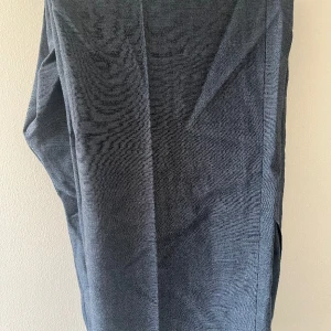 Tom Kuper Kostymbyxa - Fina kostymbyxor av Tom Kaper. Knappt använda.