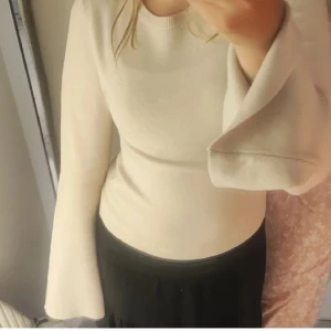 Tröja  - Hör av dig vid frågor💕