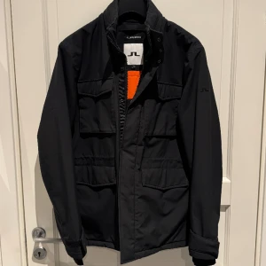 J lindeberg jacka  - J lindeberg jacka som är anvönd några gånger. Storlek M