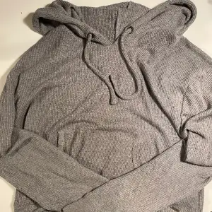 Superfin och skön stickad hoodie från Hollister🤍