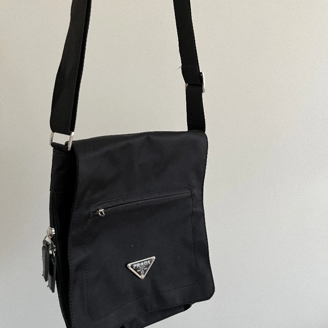 Svart axelväska - 90