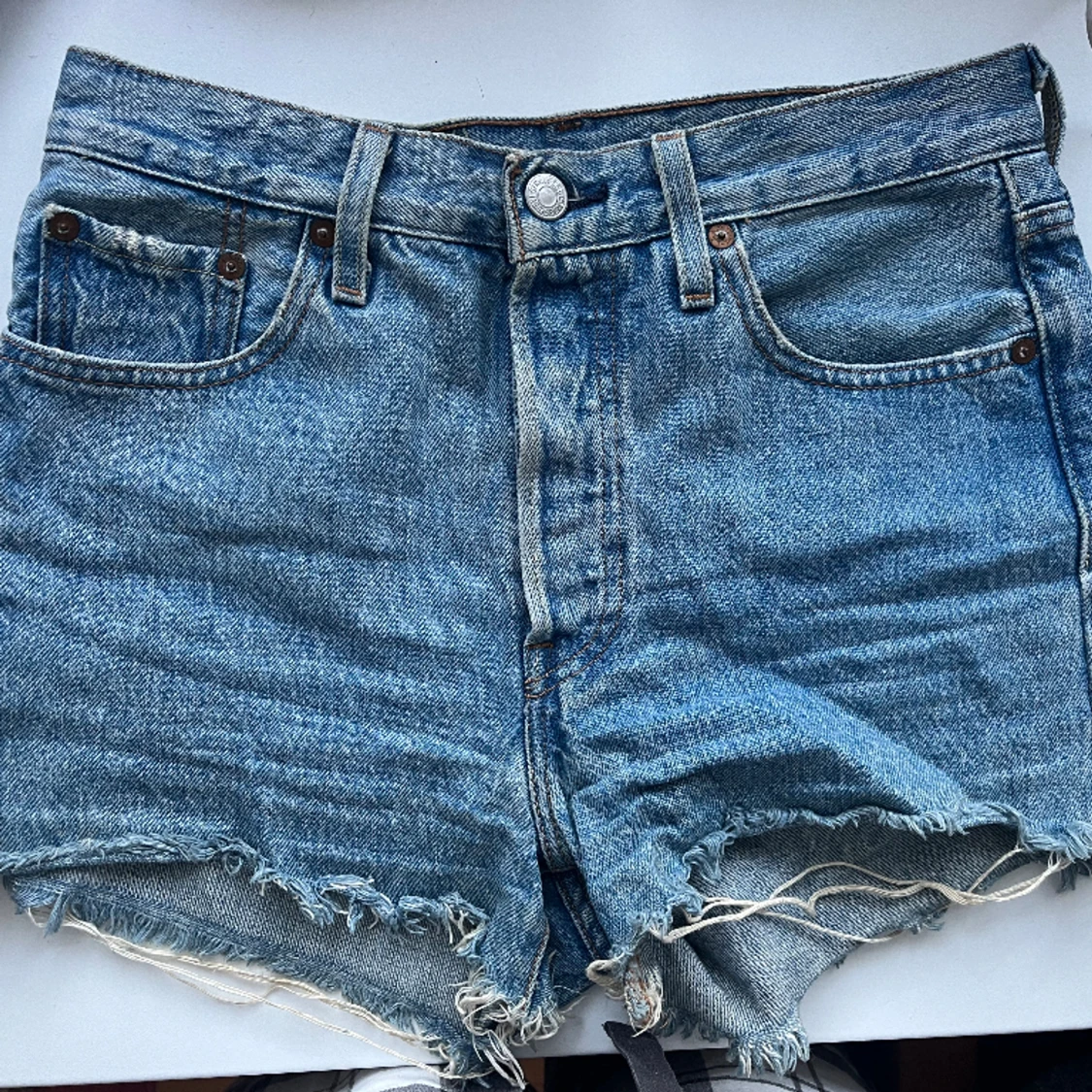 Levi’s 501 shorts  - 90