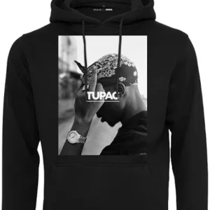Tupac hoodie - Kom privat för egna bilder Tröjan har en bleknings fläck på ryggen  Pris kan diskuteras