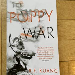 The Poppy War av R.F. Kuang, i använt skick, se bilder. 