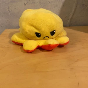 Children Plush Toy - Den leksaken är i utmärkt kondition och söker för en ny ägare.