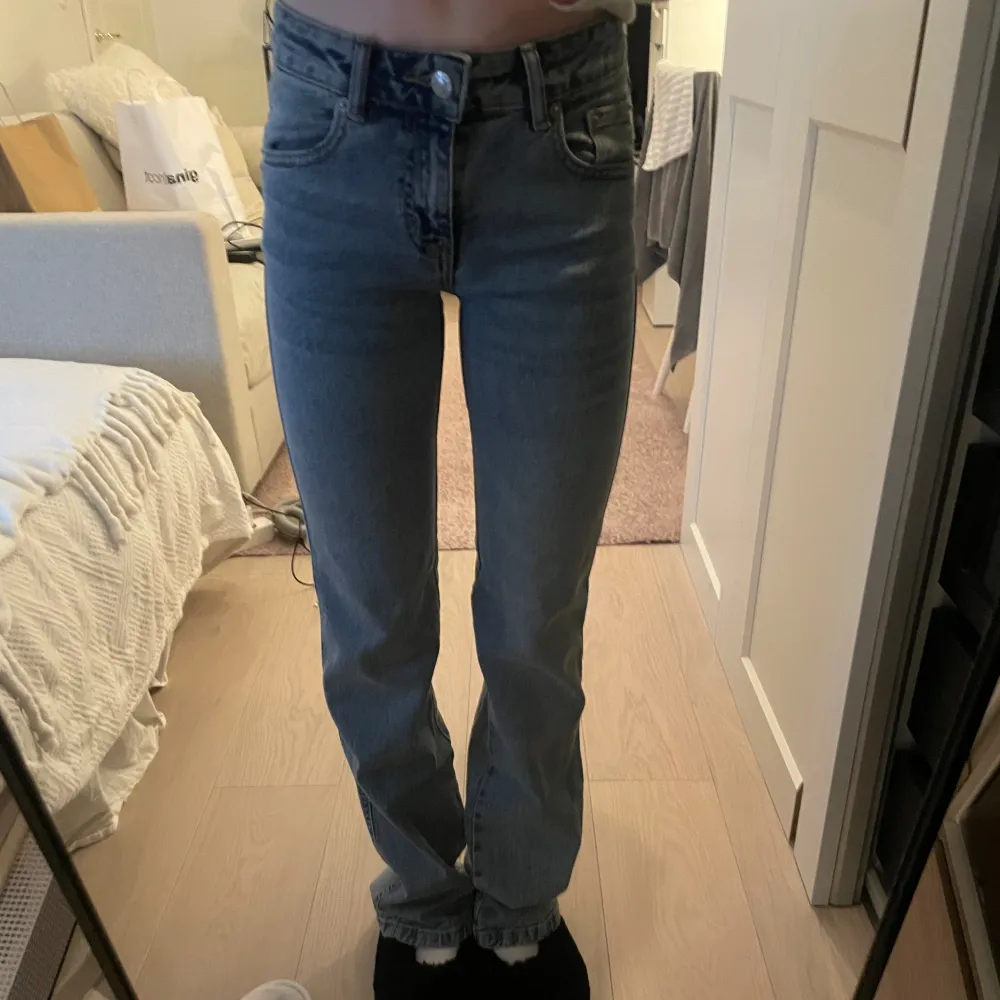 Jeans från lager 157 i storlek XXS full lenth jag är 167💕. Jeans & Byxor.