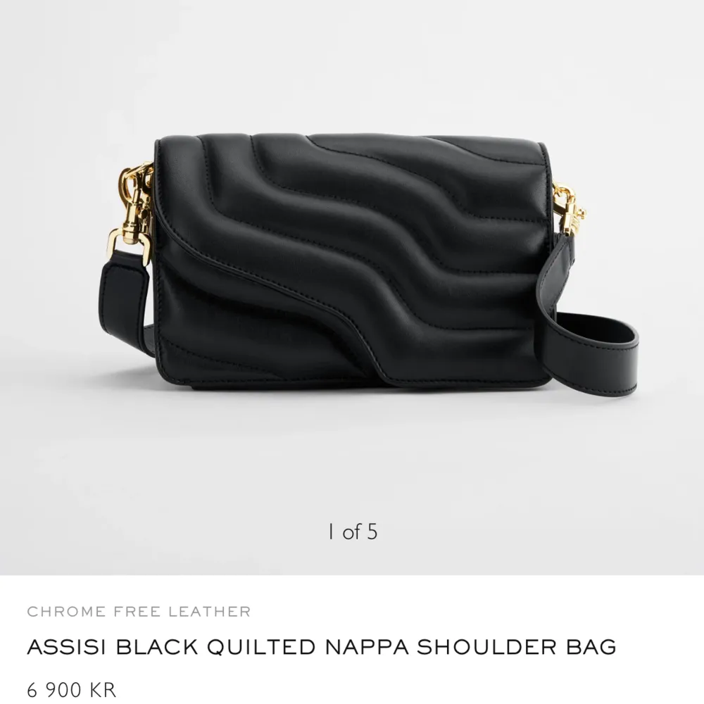 ATP väska i modellen Assisi som ej säljs längre i denna färgen. Säljs i befintligt skick, ordinarie pris 6900kr. Väskor.