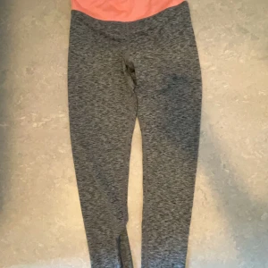 Idrottskläder set för barn 10-12y - Stretchig matrial och super sköna och luftig