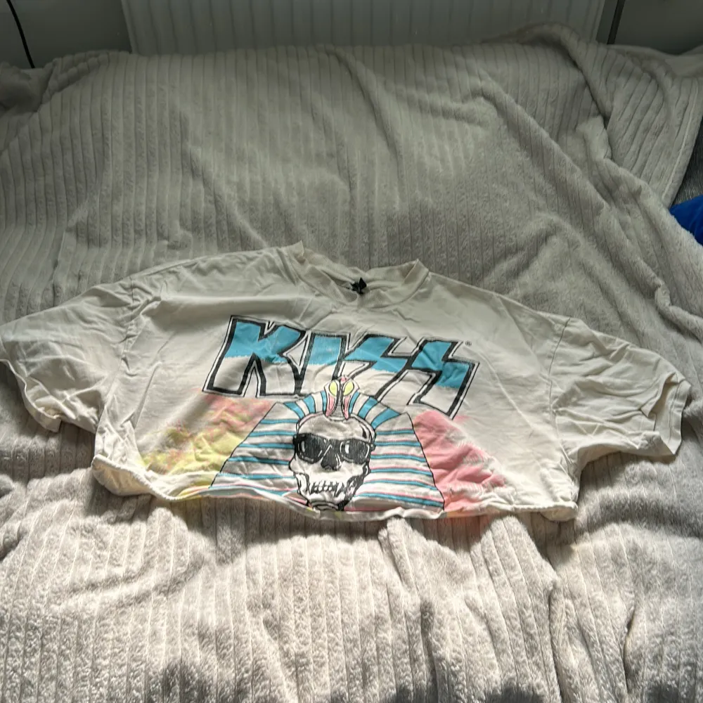 Kiss oversized T-shirt from hm divided i storlek S . T-shirts.