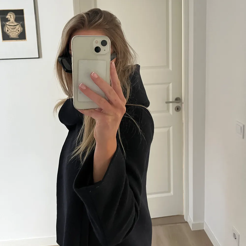 Superfin kappa från Zarah! Pris går att diskutera, hör av dig om du vill ha fler bilder 💗. Takit.