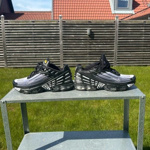 Nike air Max tn  - Jätte fina och fräscha skor. Nästan aldrig andvända.  nypris 2299kr. 