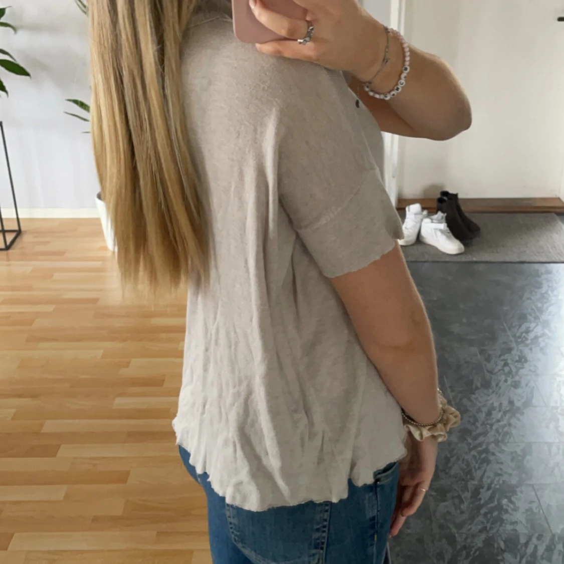 Beige stickad tröja - 90