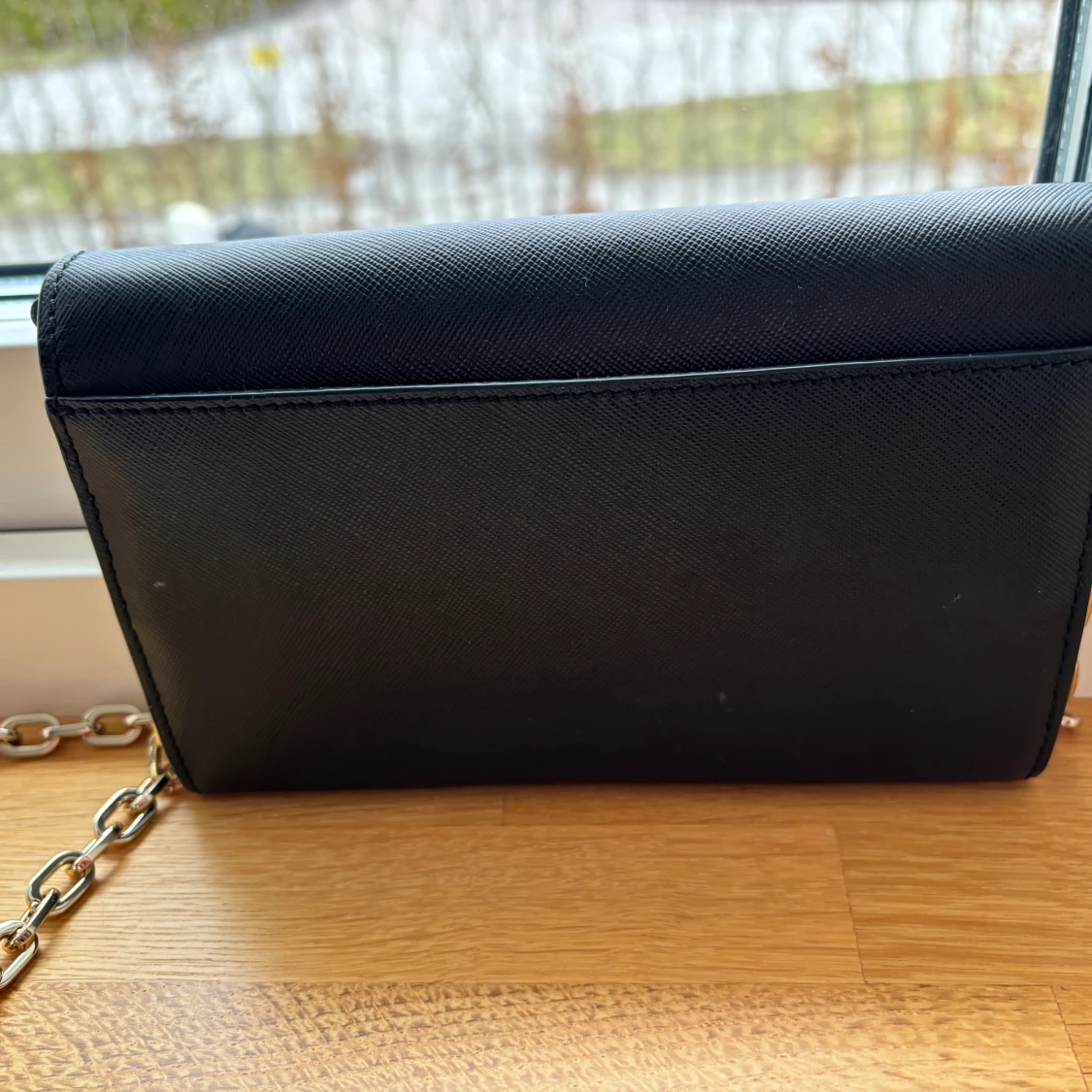 Svart axelremsväska väska från Tory Burch. Burch - 90