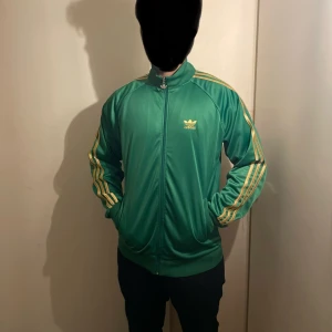 Adidas tröja  - Adidas tröja  XXL (XL) Skick 9 av 10