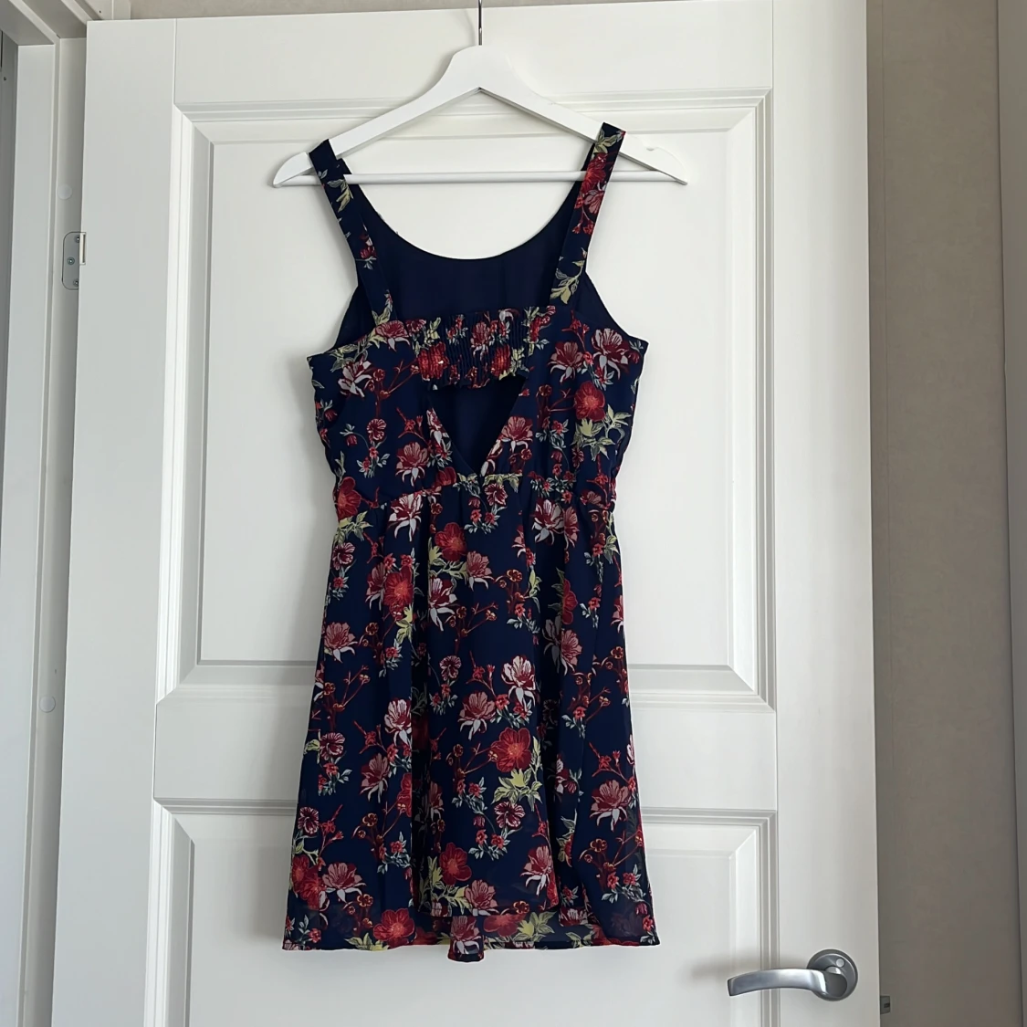 Blommig klänning  - 90