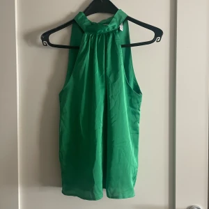 Grön topp - Helt oanvänd