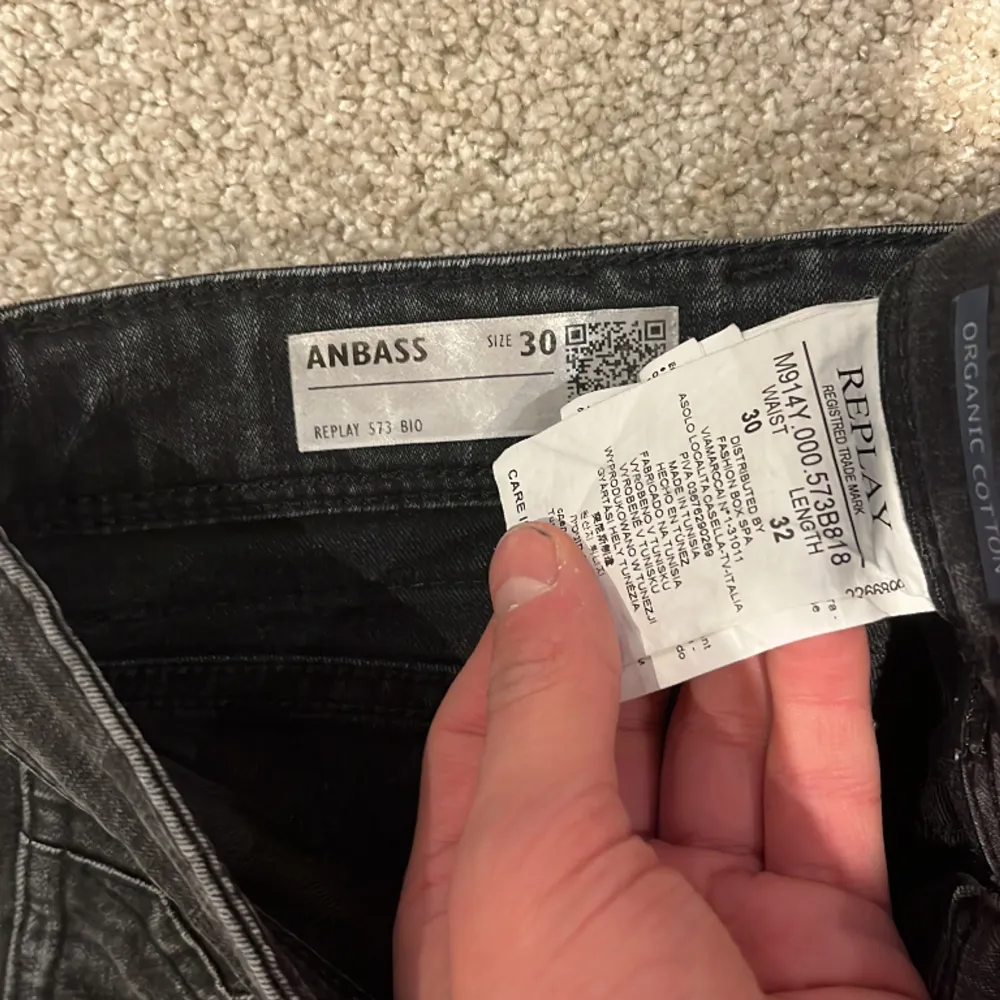 Feta replay jeans i bra skick💯🎉 Pris:549kr skick:8/10 storlek:30/32. Jeans & Byxor.