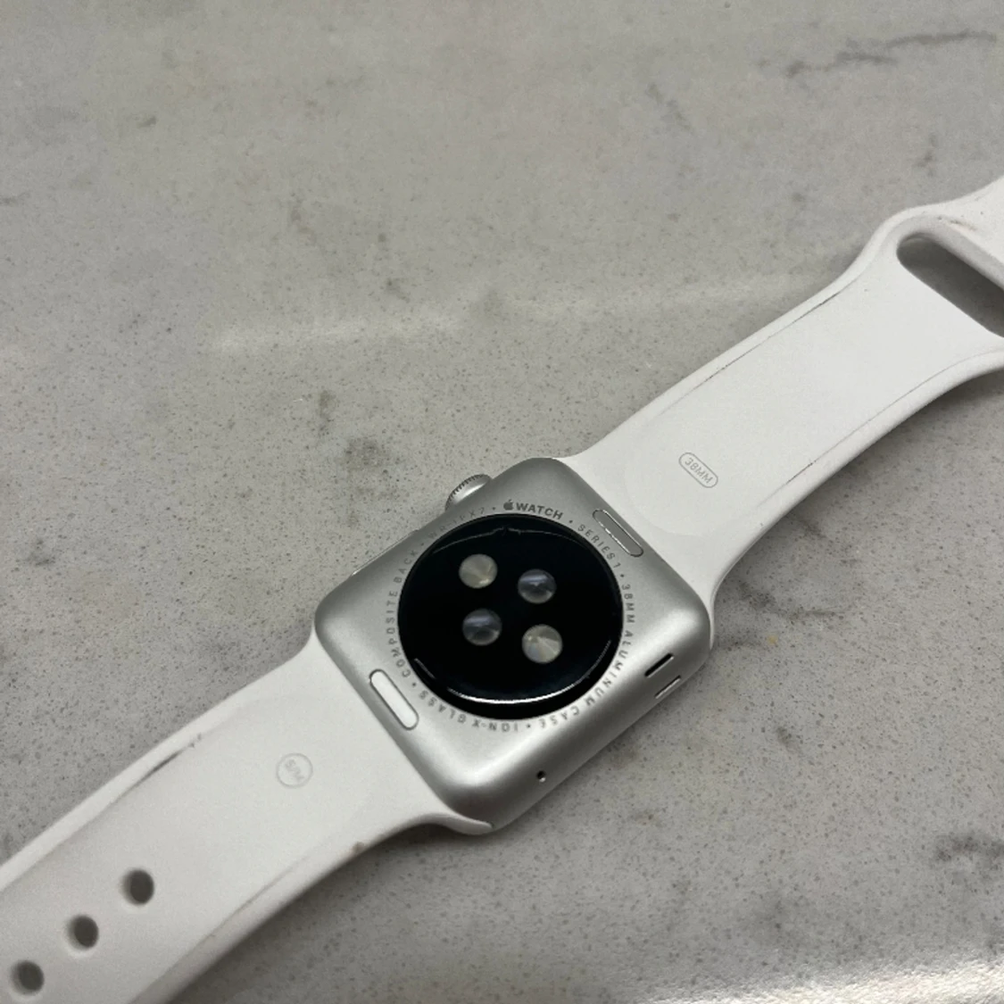 Applewatch  - 90